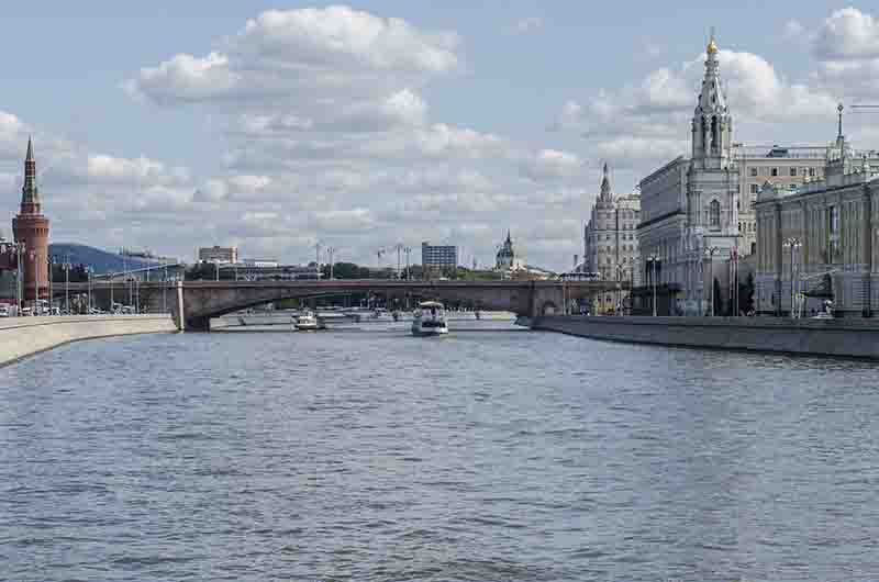 91 - Rusia - Moscu - rio Moscova